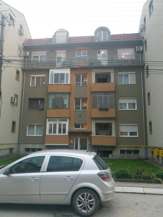 Apartment Paradise Čačak Esterno foto